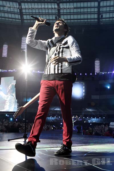 MUSE - 2013-06-21 - SAINT DENIS - Stade de France - Matthew James Bellamy - Christopher Tony Wolstenholme - Dominic James Howard